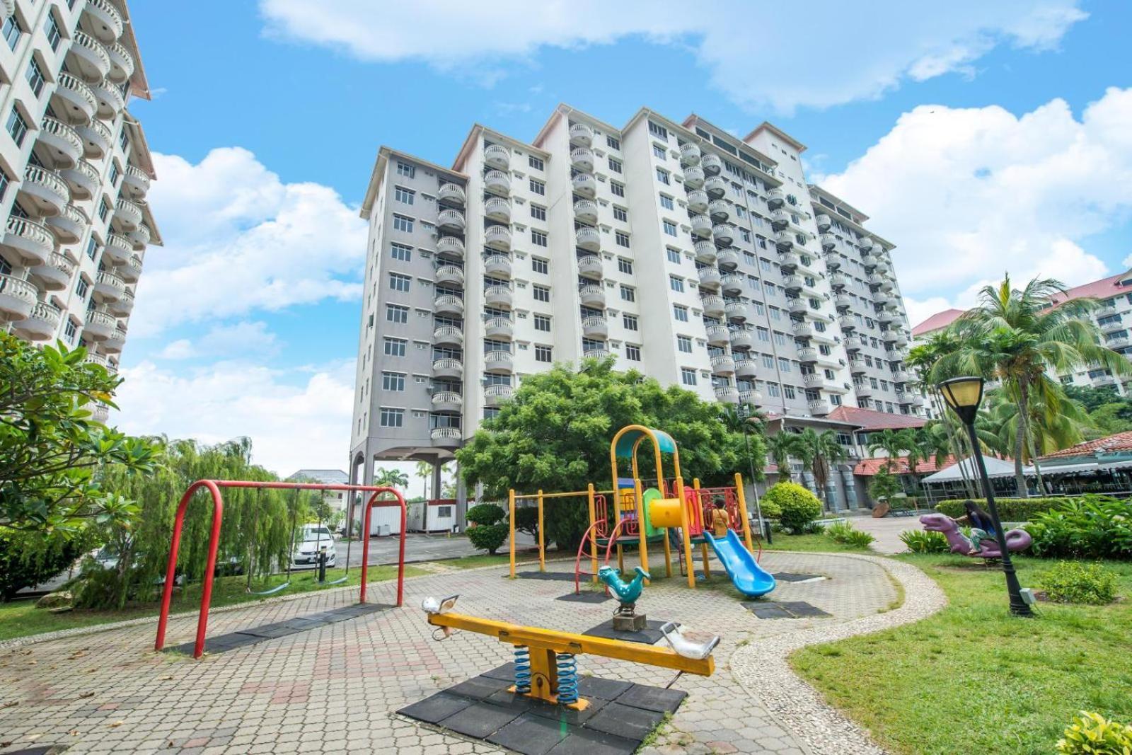 Ruiyas Sea View Condominium Portdickson Port Dickson Buitenkant foto